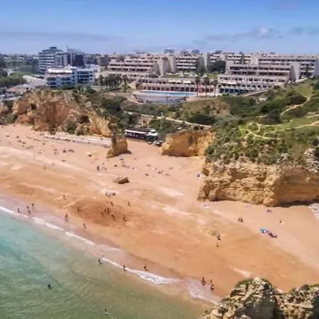 아파트 Joanita Holidays